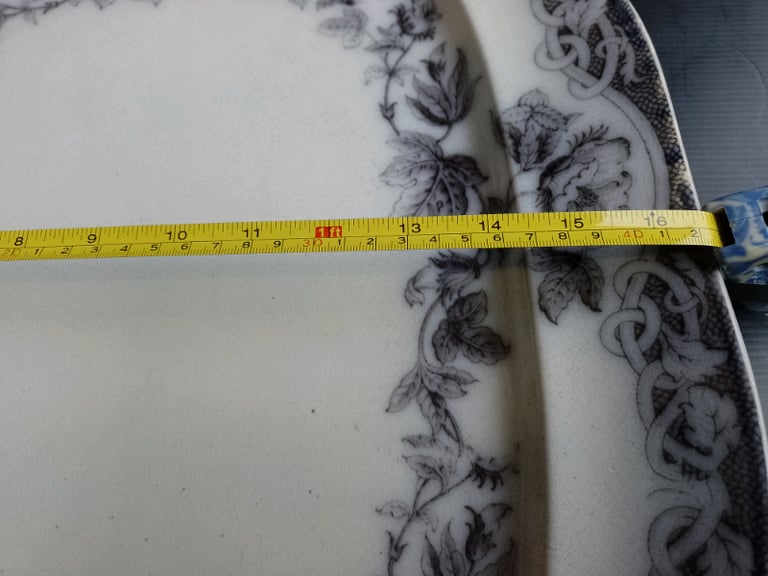 LARGE PLATTER (BARGAIN £9)  
