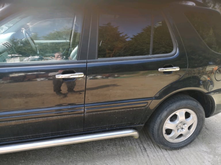 Mercedes Ml270 Cdi Tip Auto breaking for parts