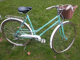 Traditional Quality Vintage Ladies Bike