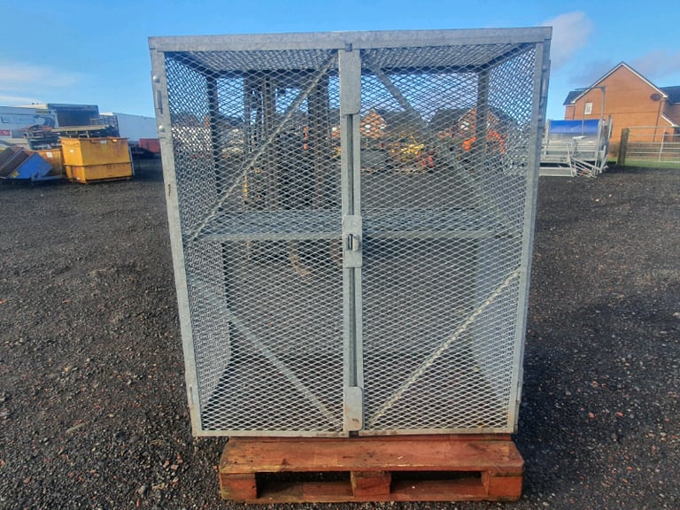 Galvanised gas cylinder lockable storage cage 