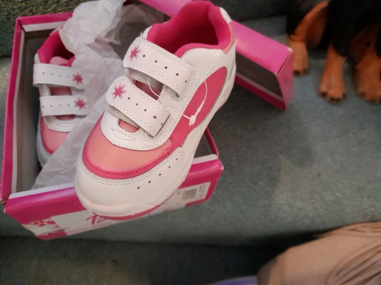 image for Barbie Trainers