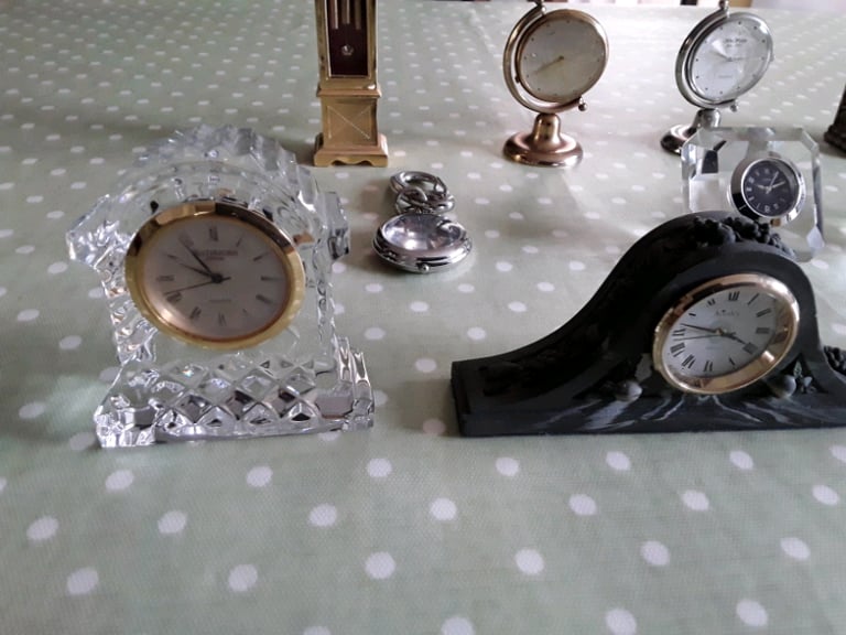 11 x MINUTURE  CLOCKS/WATCHES