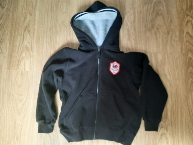 Cardiff city 9-10 fleece