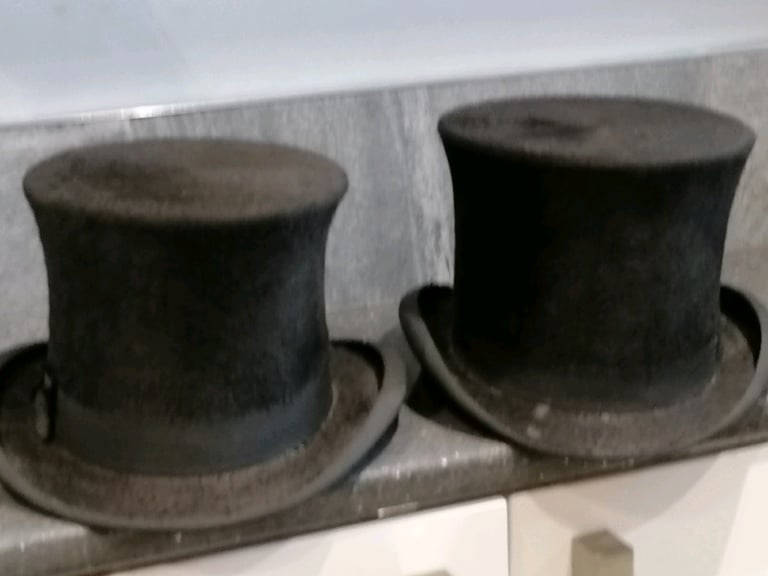 image for A pair of very old top hats £10