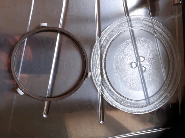 Microwave glass turntable