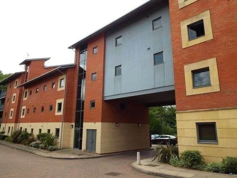 Gated open-air 24/7 parking near ***BIRMINGHAM UNI & HOSPITAL*** (4465) B5 7SQ