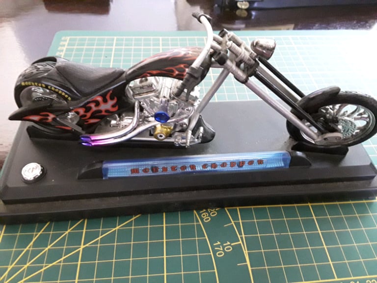 NORTON MOTORBIKE CHOPPER MODEL