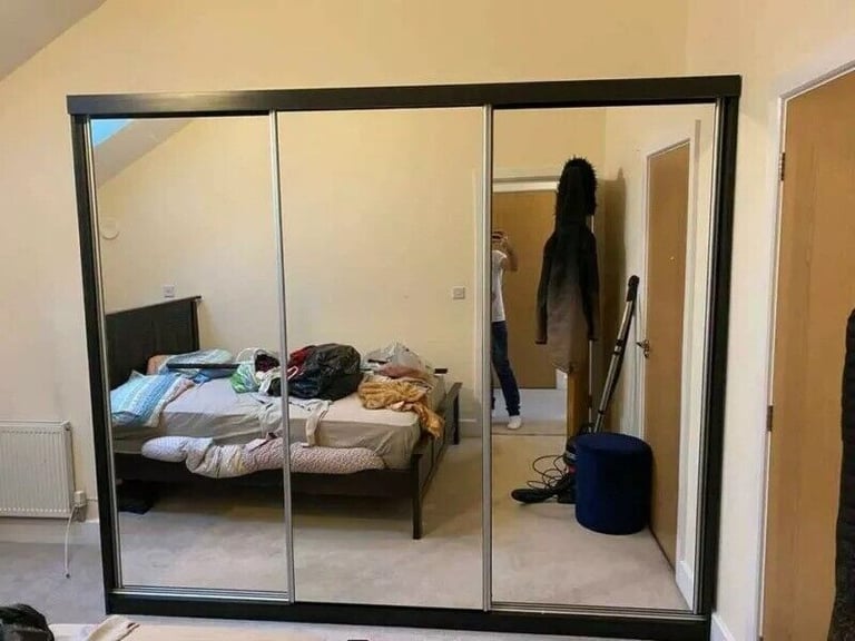 50% Half Price -Brand New Stunning Quality 3/2 Doors Sliding Wardrobe with Mirrors Shelves Rails