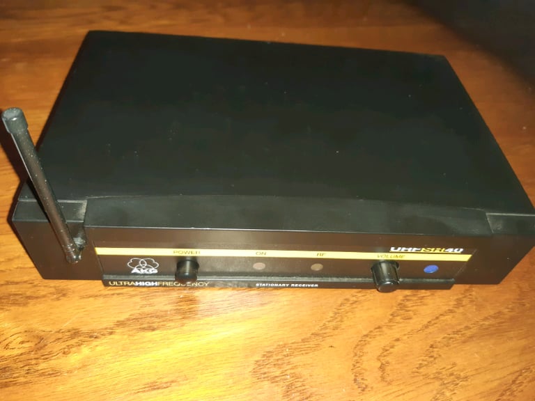AKG ULTRA HIGH FREQUENCY STATIONARY RECEIVER