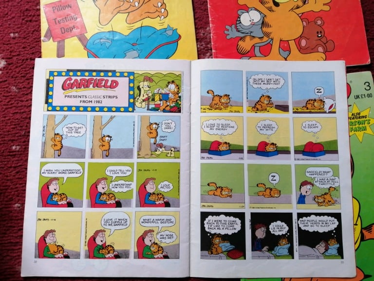 VINTAGE GARFIELD COMICS