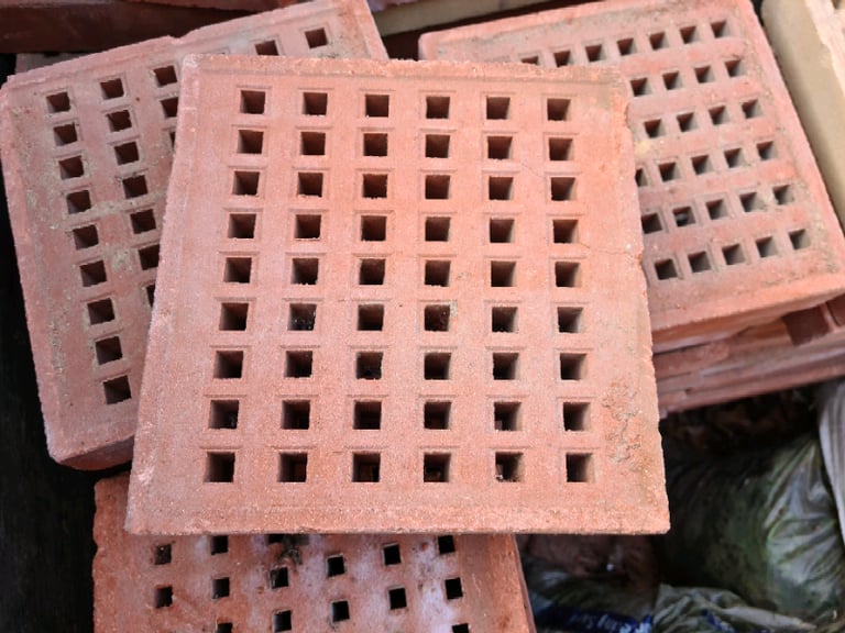 AIR BRICKS CLAY (NEW(
