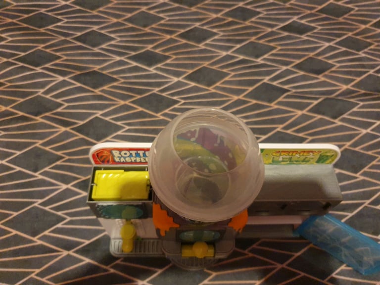 Toys mushy slushie monster machine 