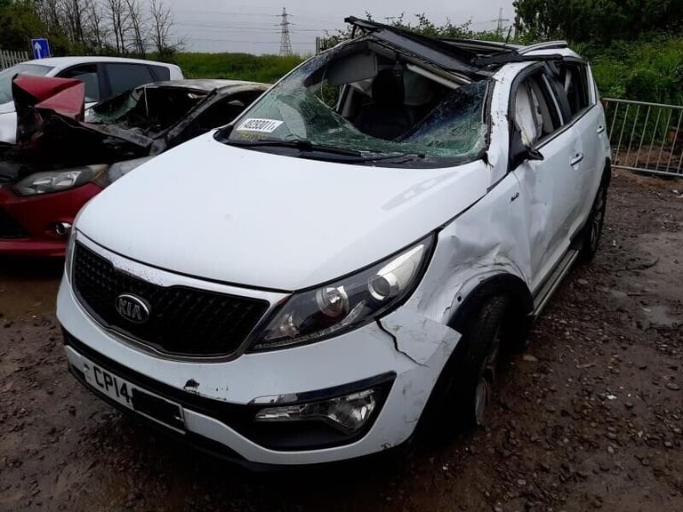 2014 KIA SPORTAGE 6 SPEED MANUAL DIESEL Breaking for Parts