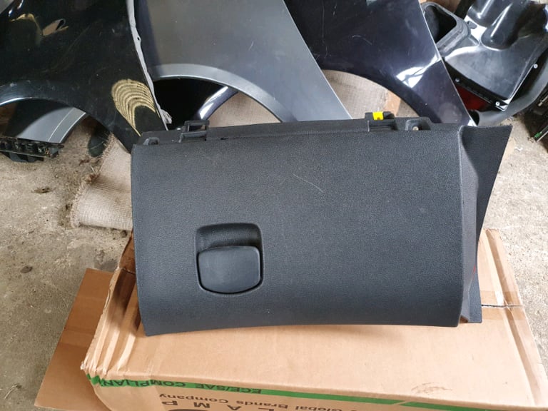 image for VAUXHALL CORSA E GLOVE BOX GOOD CONDITION 