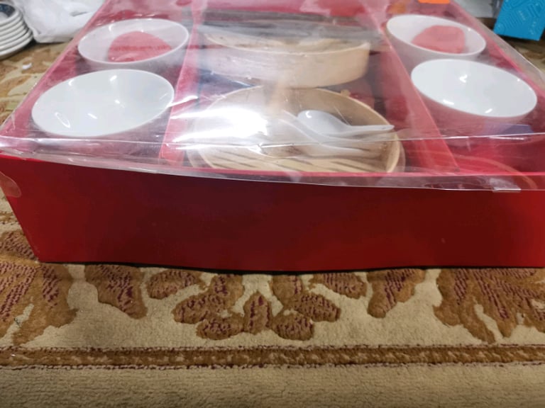 Oriental dining set