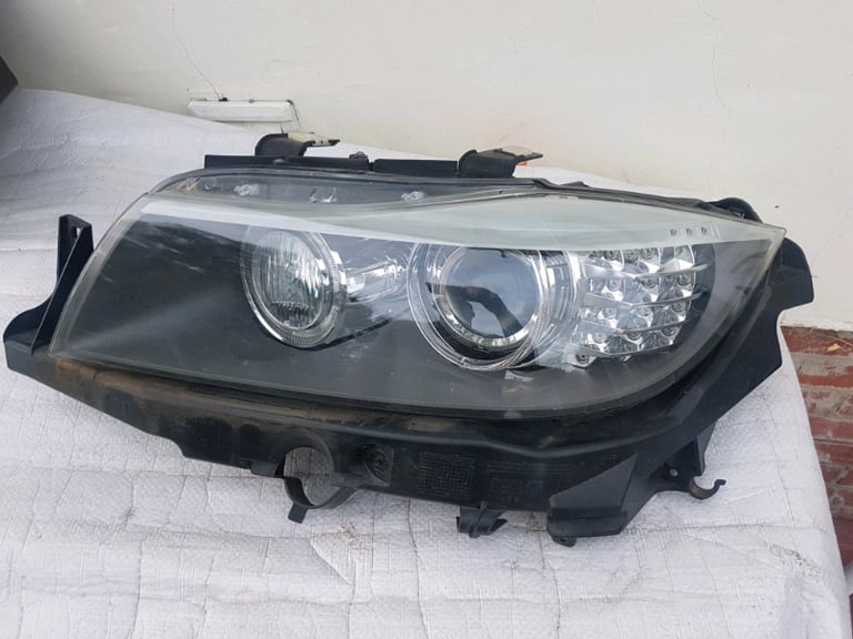BMW 3 SERIES - E90/ E91 - LCI - XENON HEADLIGHT/ ANGEL EYE - PASSENGER