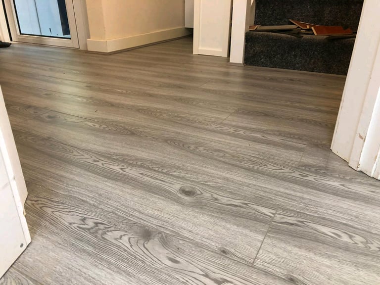 💥🌟 THIS LOVELY GREY 8.3MM LAMINATE ONLY £14.99 A PACK THIS SUNDAY 🌟