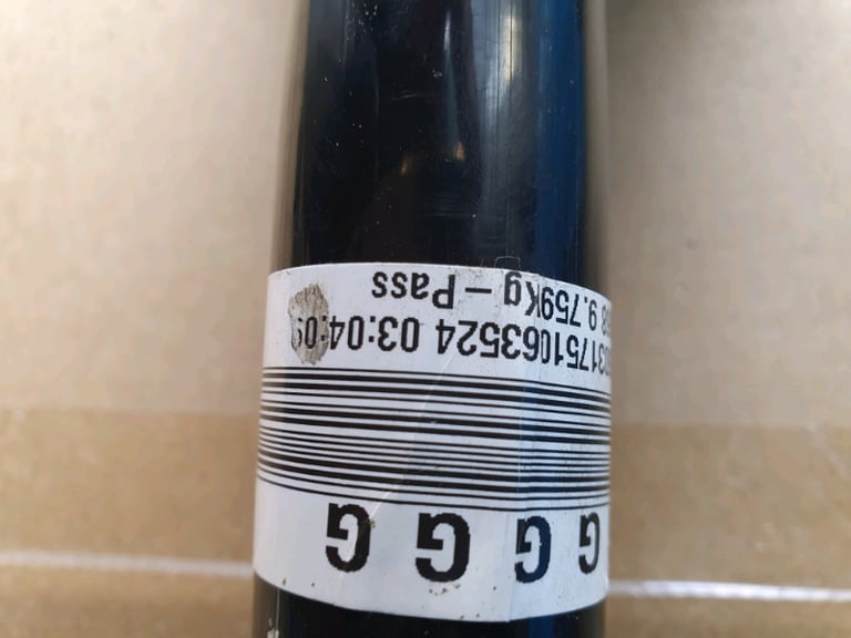 2018 TOYOTA HILUX 2.4 DIESEL FRONT DRIVE SHAFT BRAND NEW  