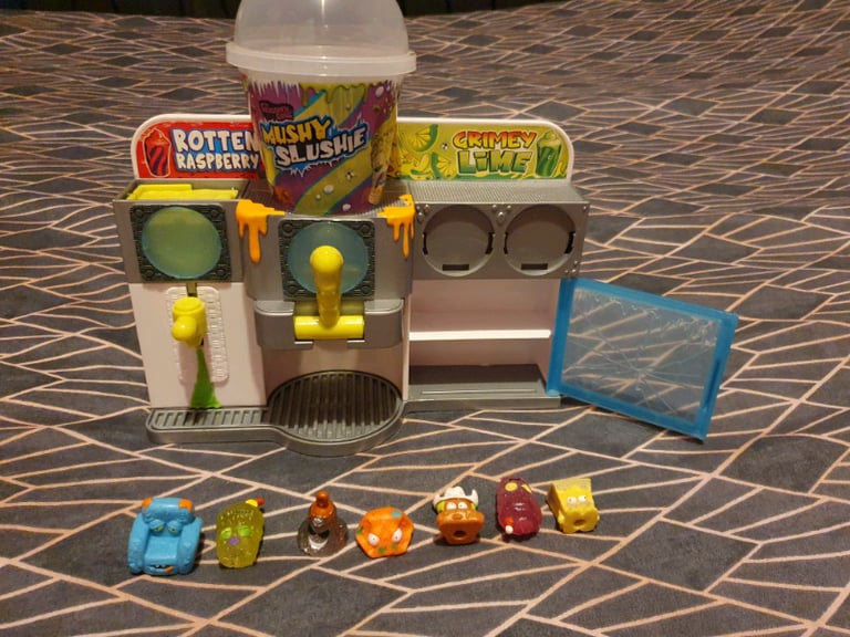 Toys mushy slushie monster machine 