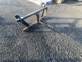 Tractor front loader bale spike with bolt on euro 8 brackets 