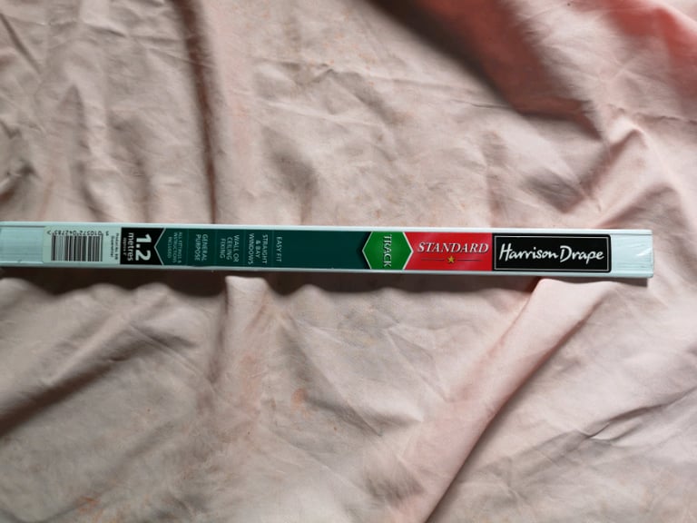 Harrison drape 1.2m BRAND NEW curtain track with all fittings. in