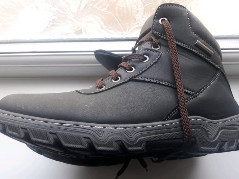 Men's boots size (8) grey good condition | in Bradford, West Yorkshire ...