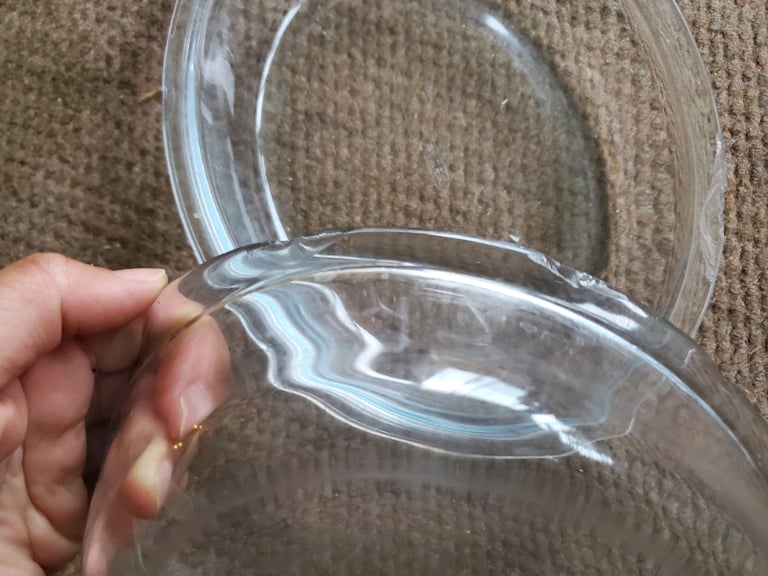 2x pyrex dishes