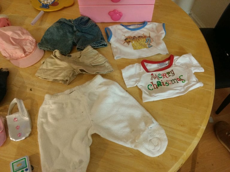 Build-A-Bear Girls chest of drawers, Clothes And Accessories Bundle