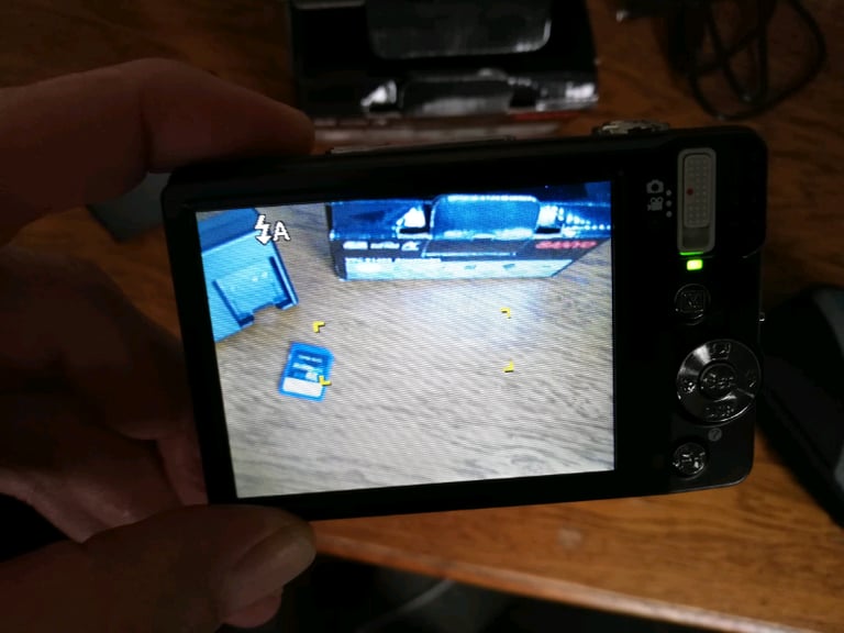 Digital camera 