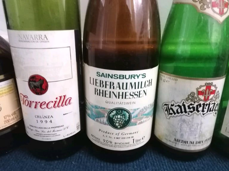 SELECTION 1960s to 1990s RARE & COLLECTABLE ALCOHOL BOTTLES 12 empty b