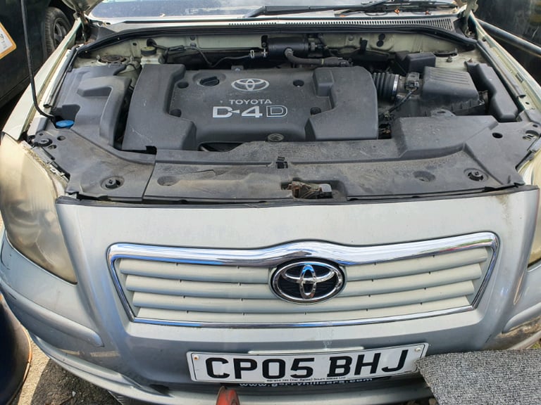 Toyota avensis door. All doors  