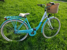 😍Ladies Town Bike 😍 Beautiful 😍 (not Pendleton) 