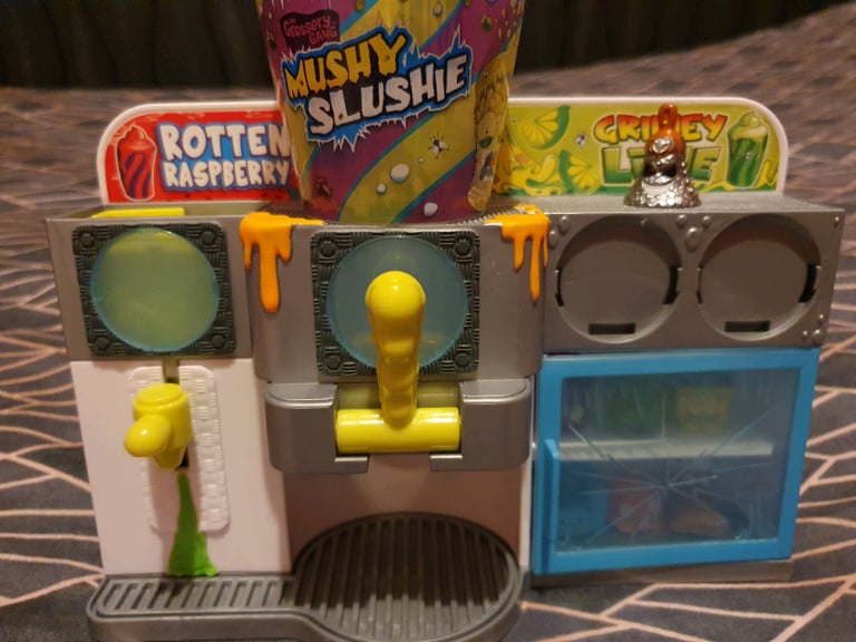 Toys mushy slushie monster machine 