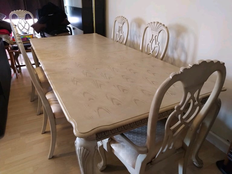 Malaysian Light Wood Dinning Table With 6chairs