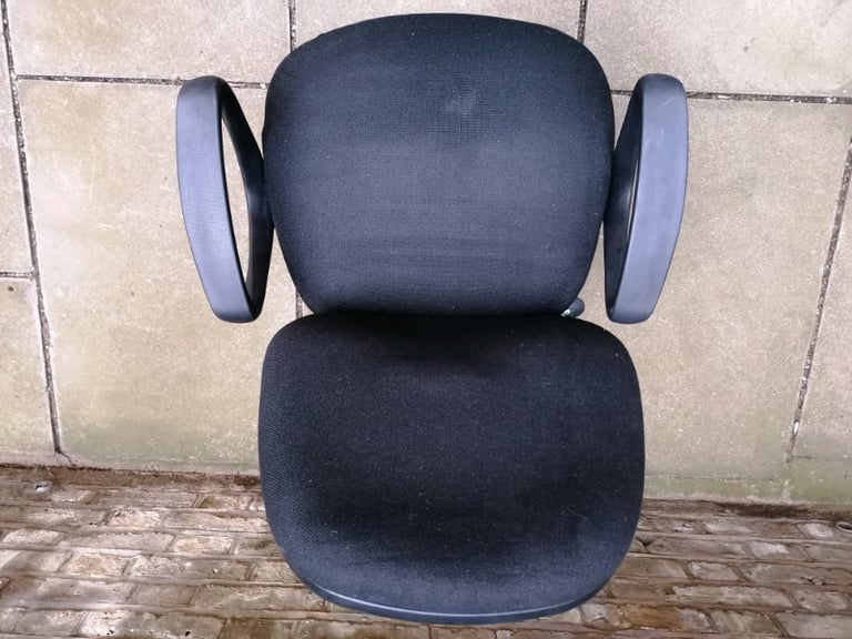 ERGONOMIC BLACK SWIVEL OFFICE CHAIR - 2 x ADJUSTMENT LEVERS & ARM REST