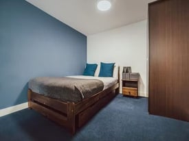 STUDENT ROOMS TO RENT IN STOKE-ON-TENT WITH SMALL DOUBLE BED, PRIVATE BATHROOM AND PRIVATE ROOM
