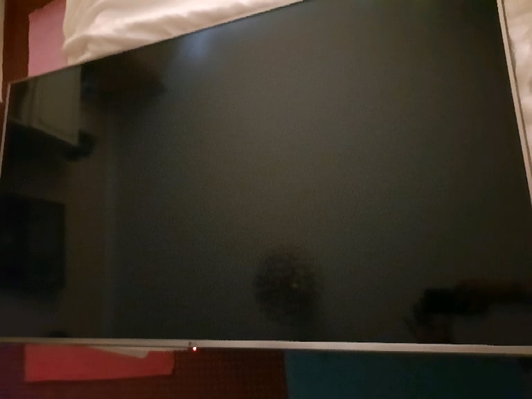 55" LG UHD 4K smart tv for repair