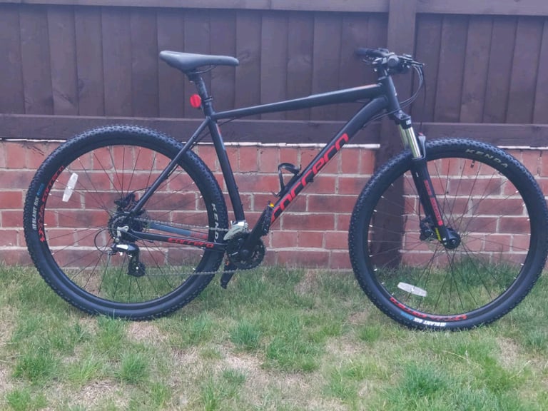 Carrera hellcat 29er mountain bike 2021 excellent condition like new 