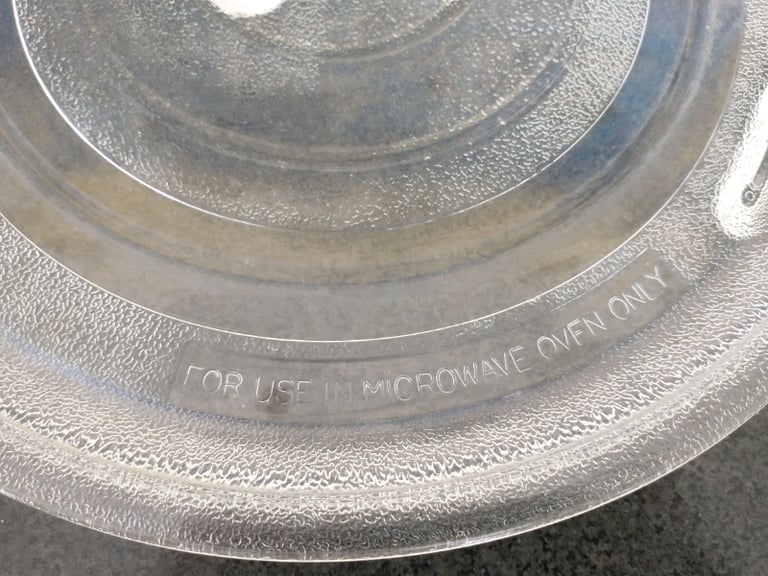 Microwave glass plate