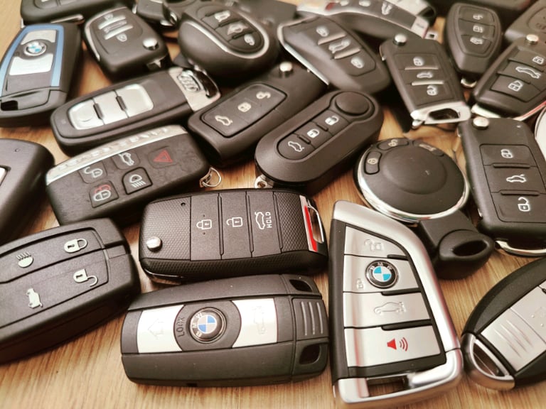 image for Bmw mercedes audi ford land rover vauxhall and other car makes keys