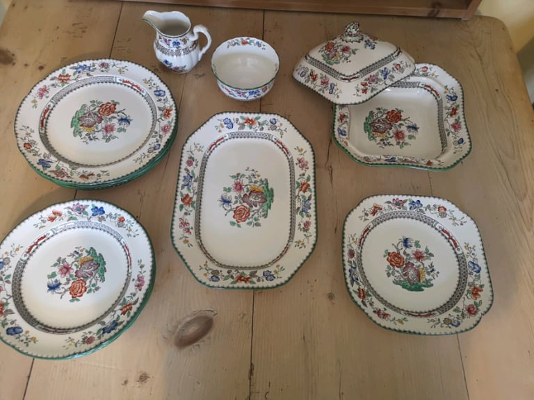 image for Vintage Dinner Set - Reduced 