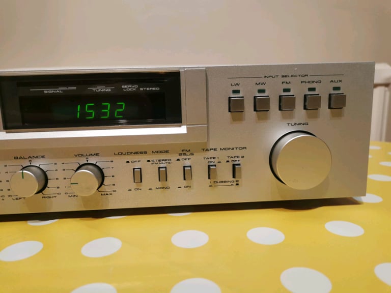 Akai AA-R31L amplifier with tuner