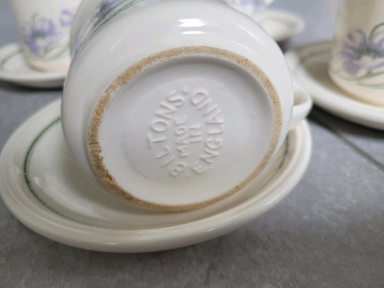 Biltons 4 cups and saucers