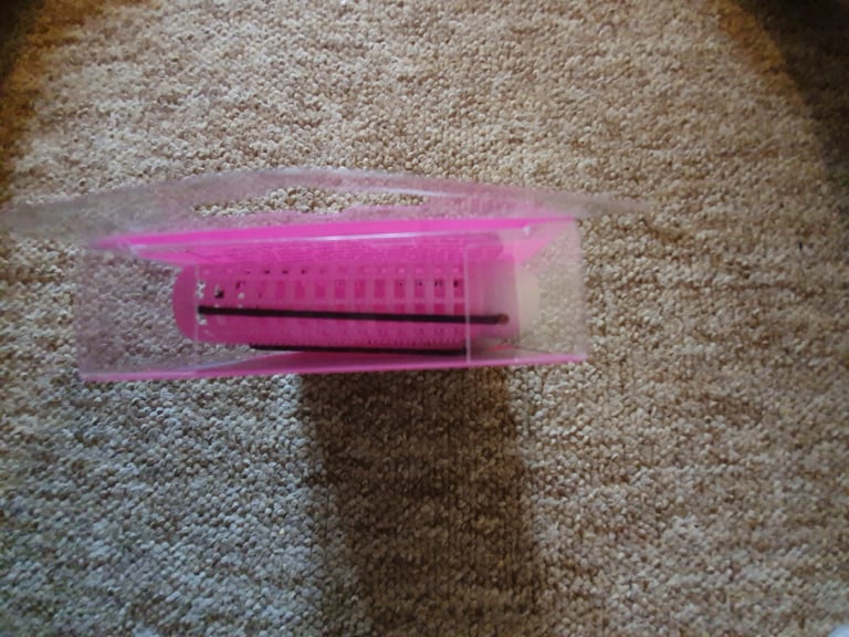 4 Medium Hair Rollers: New, Not Used