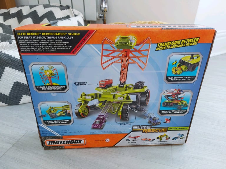BNIB Matchbox Elite Rescue Recon Raider