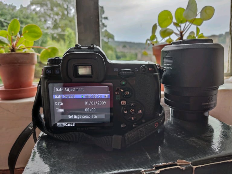 Pentax K7 DSLR 2 KIT LENSES