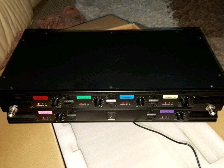  Chord HU6 6 Way UHF Wireless Microphone System