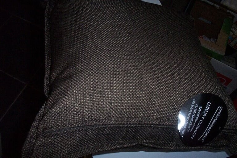 image for 4 CUSHION PADS AND COVERS-BROWN-NEW