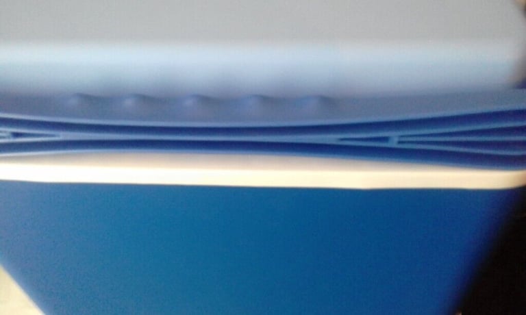 image for Hot Cold food container 