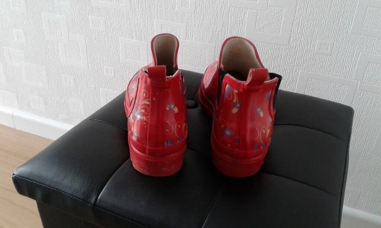 Ladies wellies 